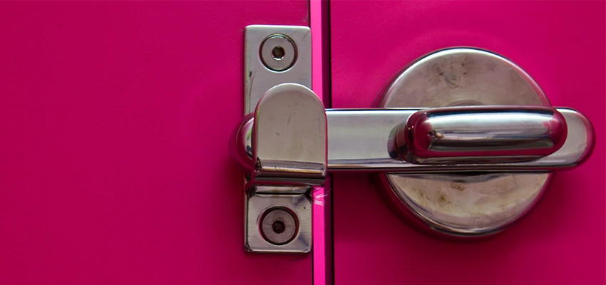 Childproof Gate Lock in Seaside, California